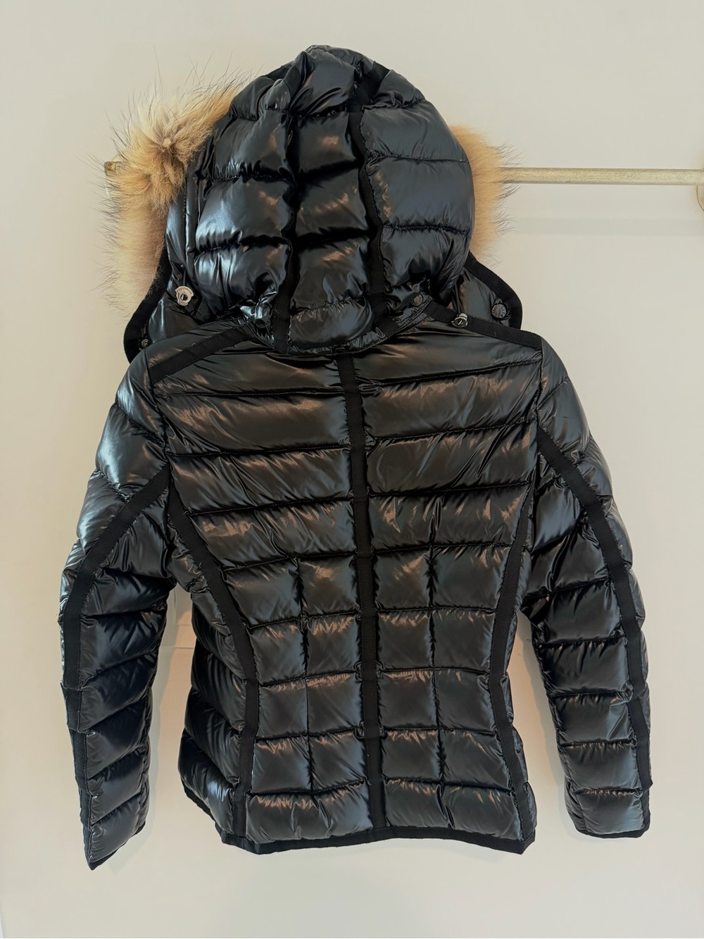 Moncler Armoise Shiny Quilted Short Outerwear - Picture 3 of 6